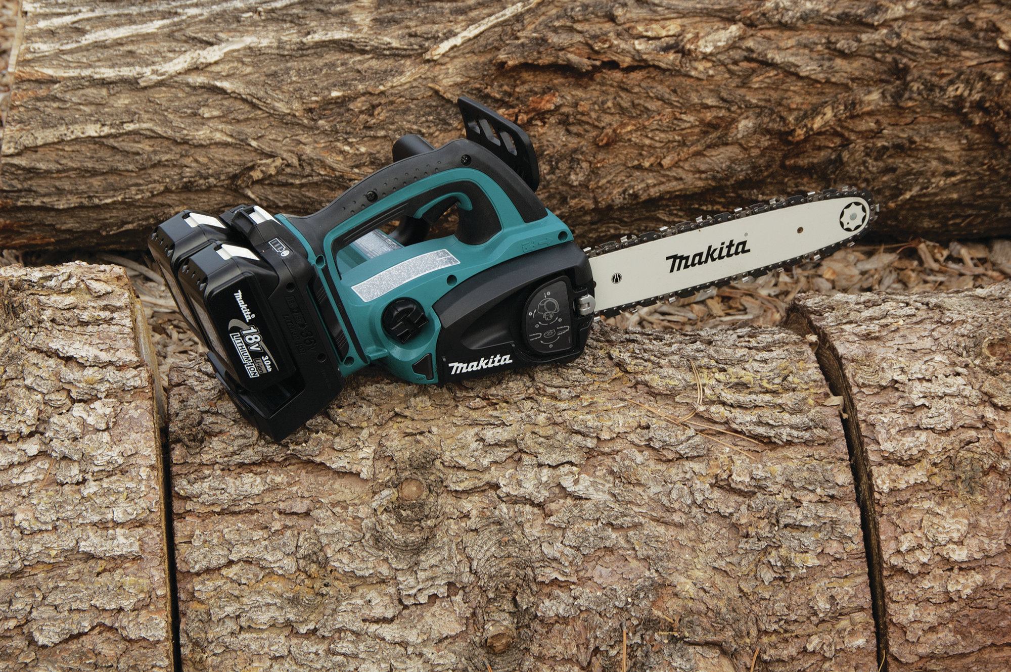 Makita Cordless Chain Saw Models HCU02ZX2 HCU02C1 Professional Deck