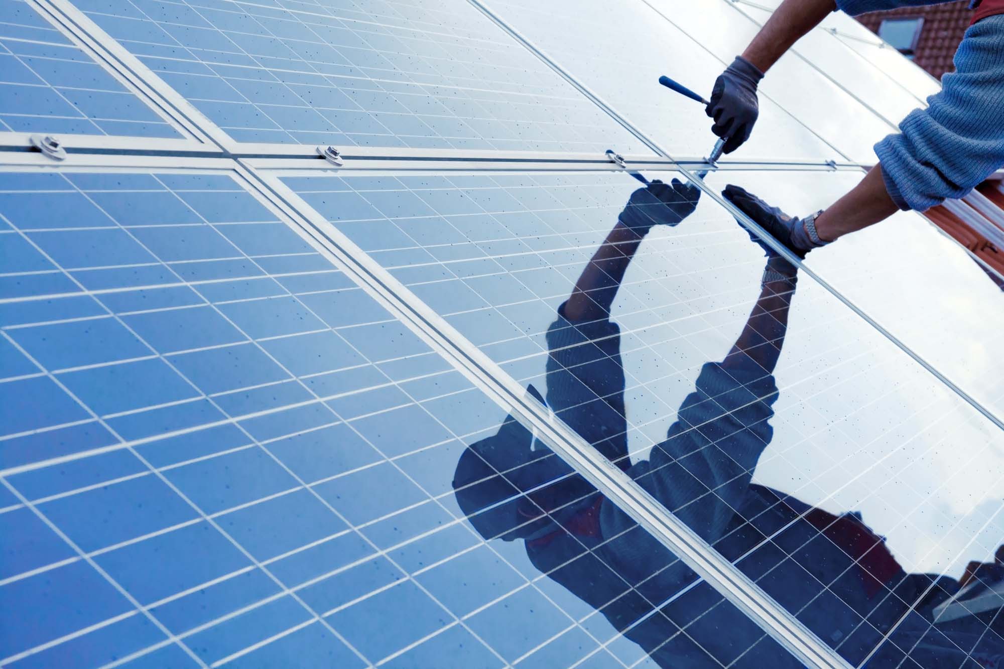 Court Rules Solar Installation Is Not Roofing Work Under OSHA