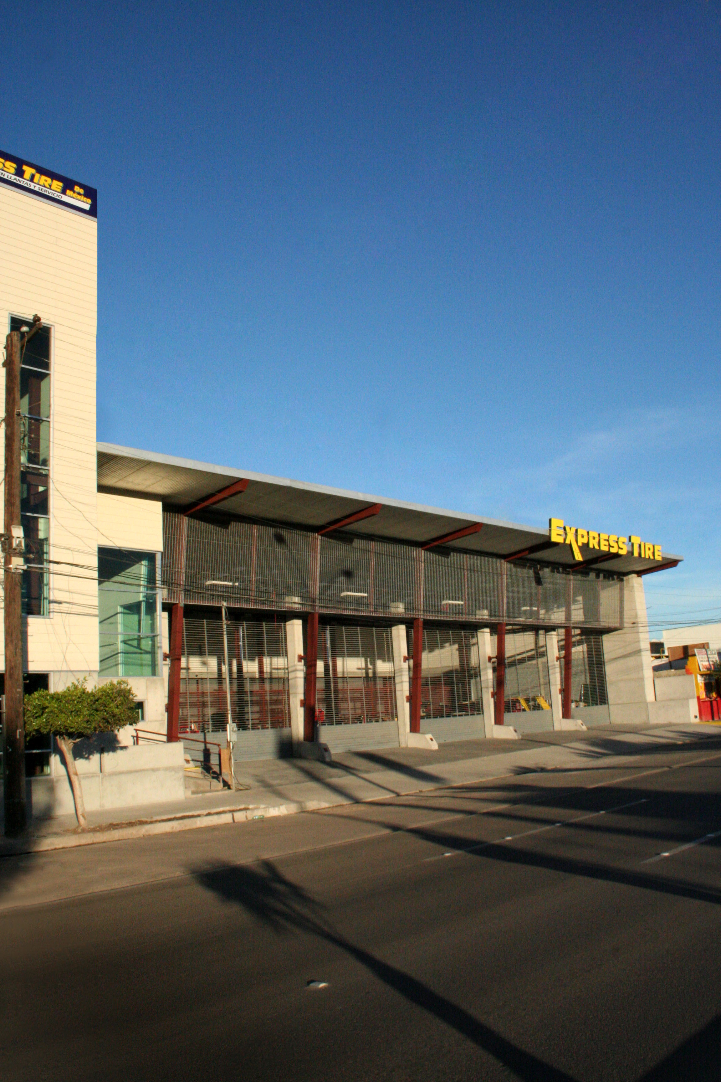 Express Tire (Rosarito) Architect Magazine