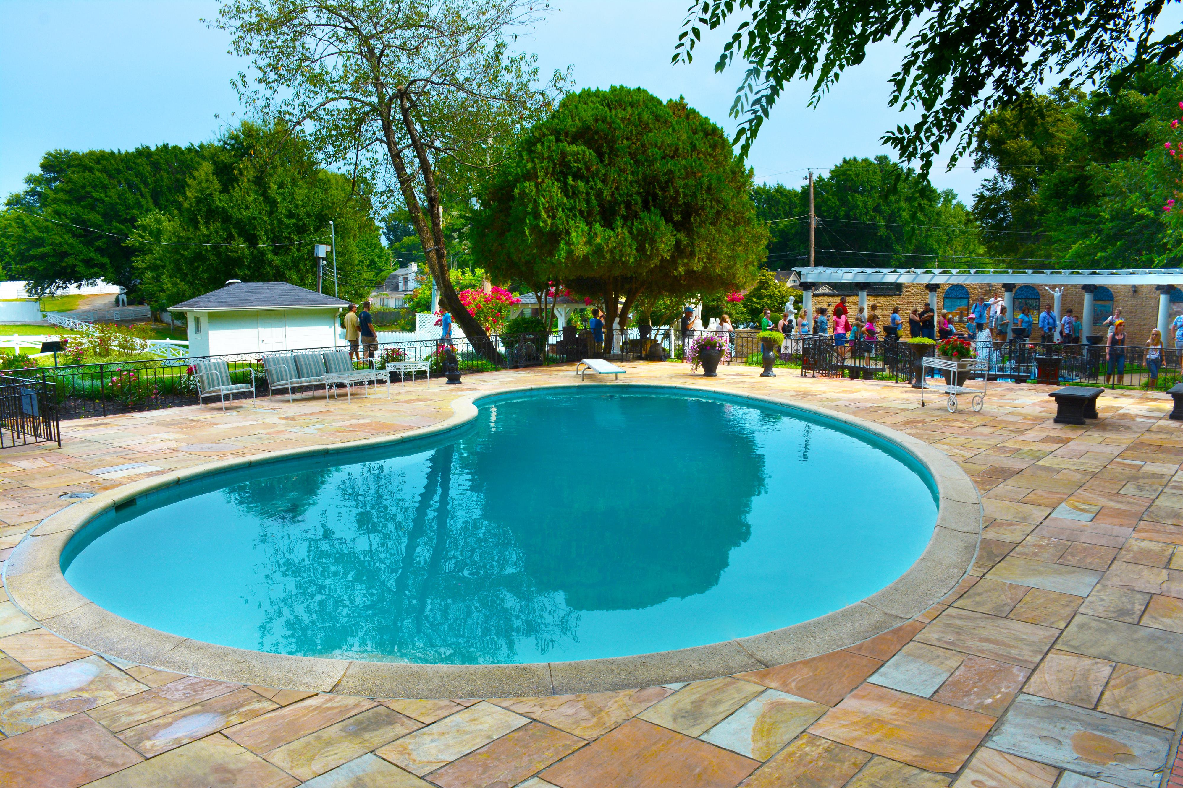 Elvis Presley's Pool is Well Preserved| Pool & Spa News