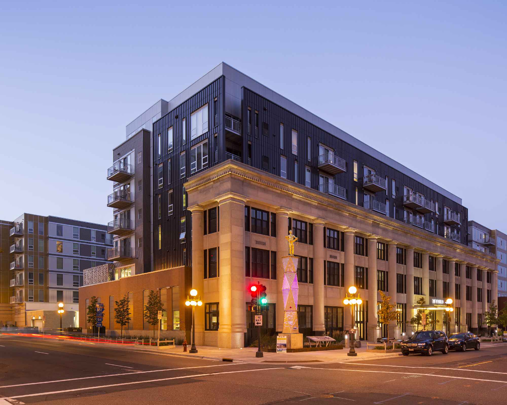 MidRise (7 to 11 stories), Grand The Penfield Multifamily Executive