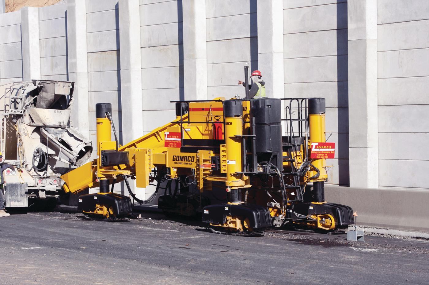 Gomaco 4400 Barrier Machine Concrete Construction Magazine