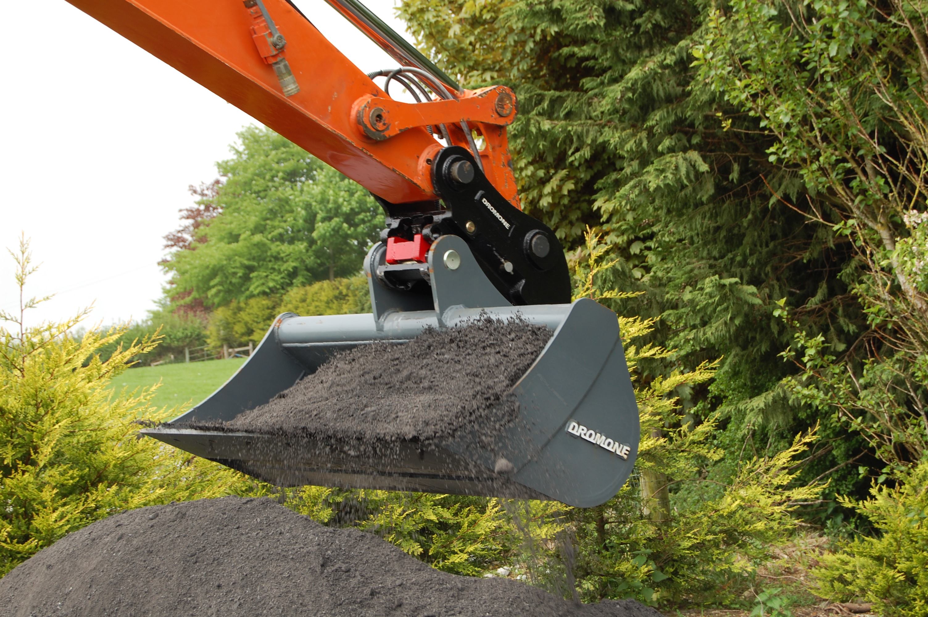 Dromone Multi Lock Coupler Concrete Construction Magazine