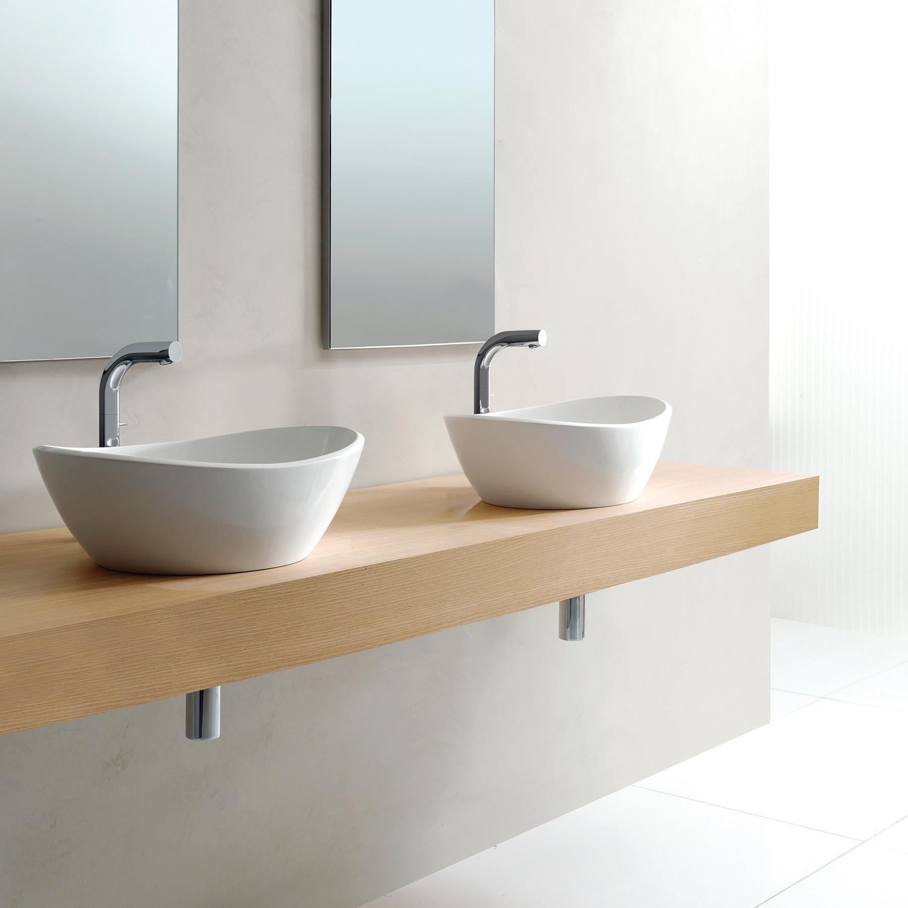 Tubo Basin and Tub Faucets by Victoria & Albert Builder Magazine