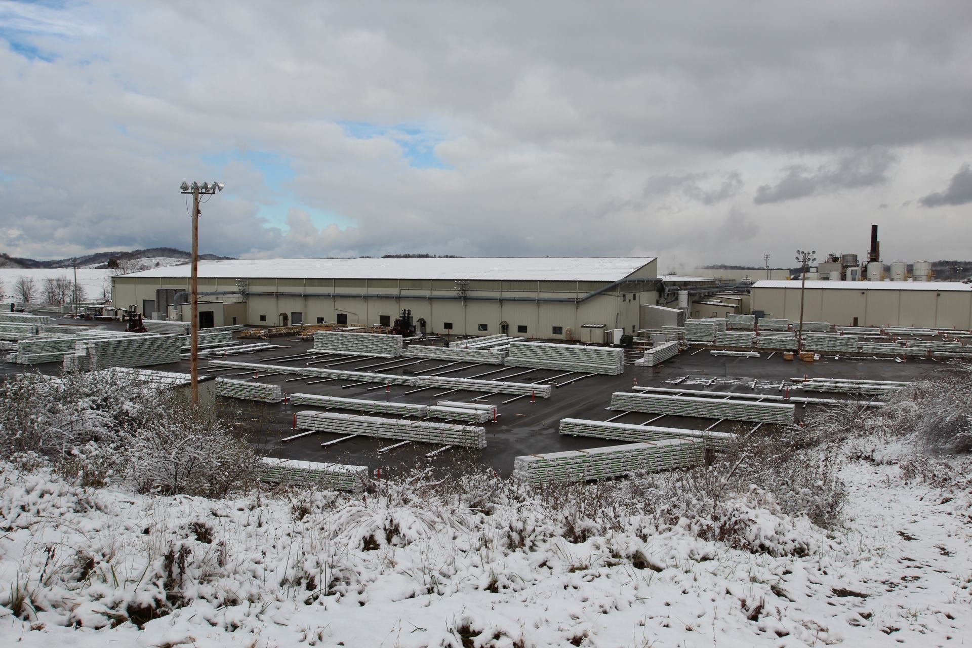 How It’s Made Laminated Veneer Lumber and Parallel Strand Lumber