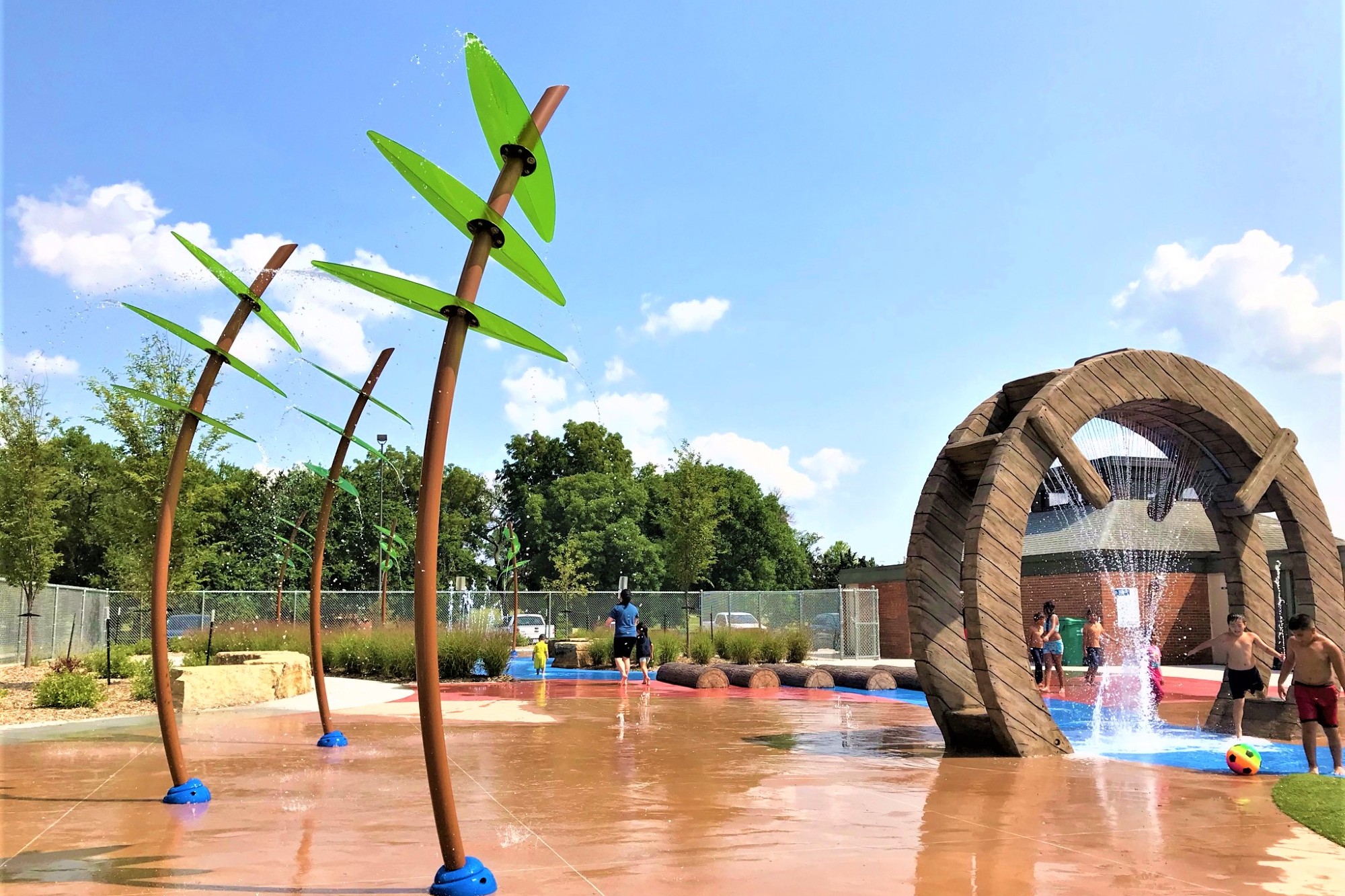 Linwood Park Spray Ground Wichita, Kan. Aquatics International Magazine