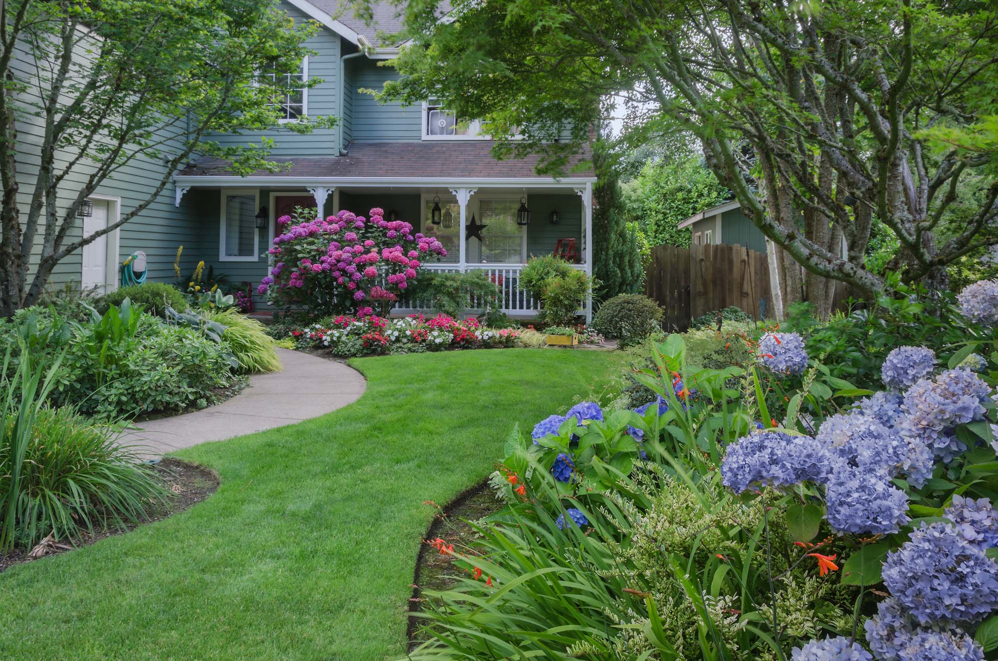 These Trends Are Driving the Landscaping Products Market | Remodeling