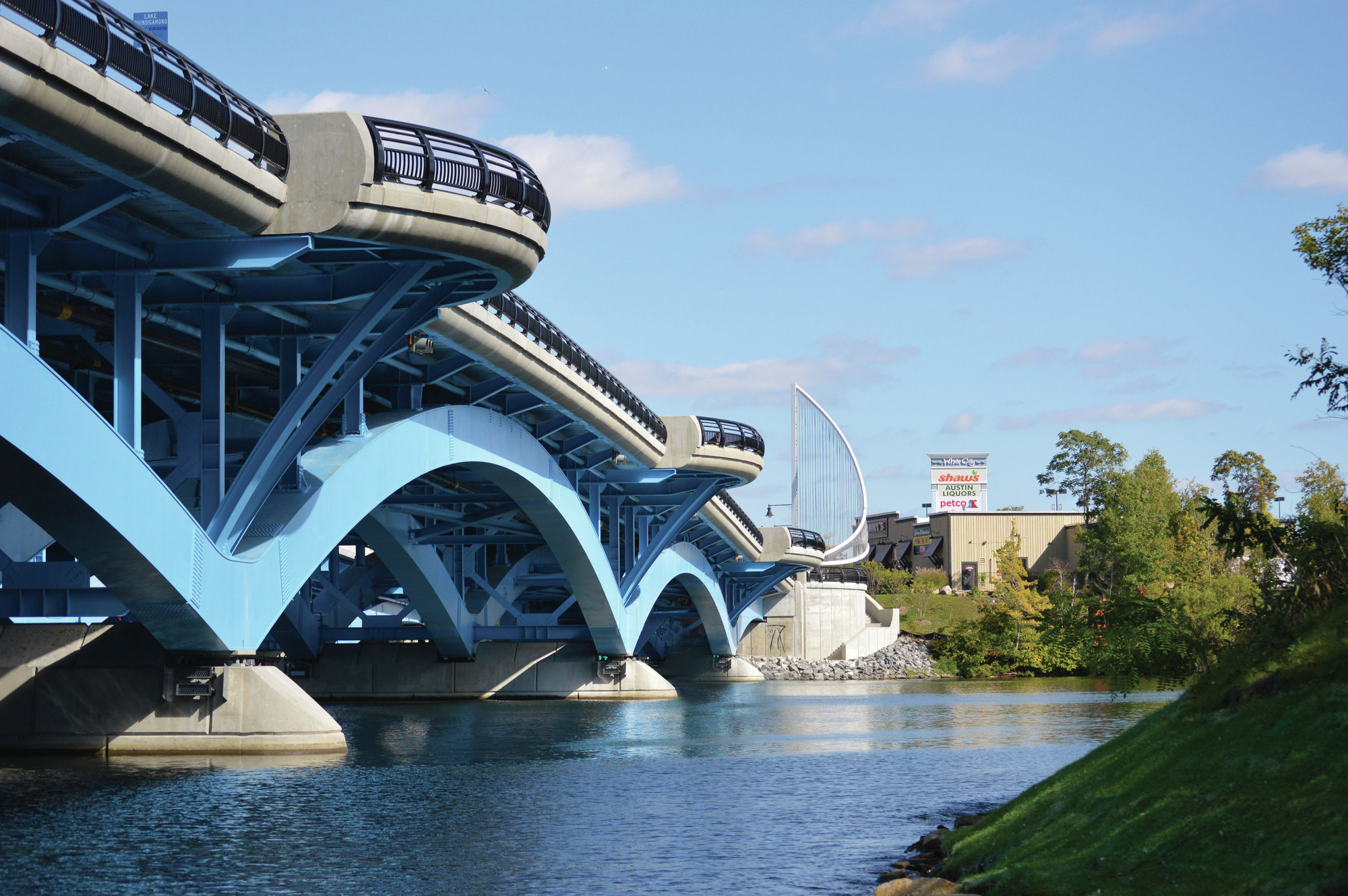 F. Burns Memorial Bridge Replacement Concrete Construction
