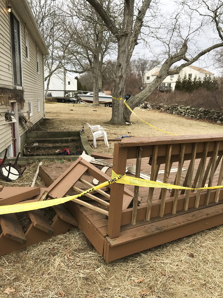 Deck Collapses at URI House Party | JLC Online