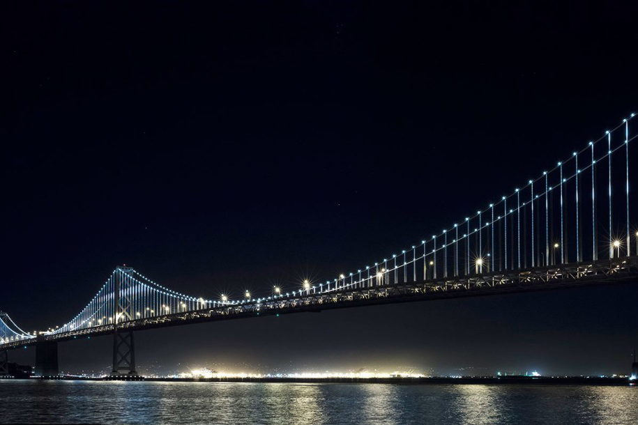 25,000 LEDs Light Up the San FranciscoOakland Bay Bridge Architect
