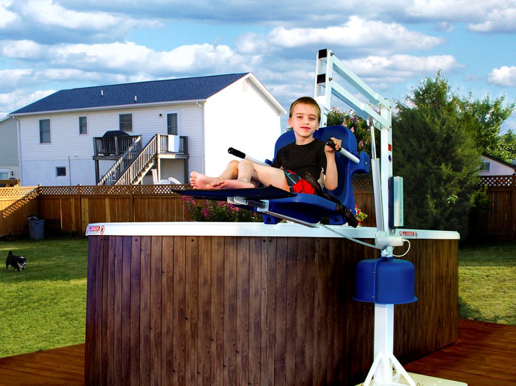 Spa Lift Elite helps disabled people spas from Aqua Creek Products