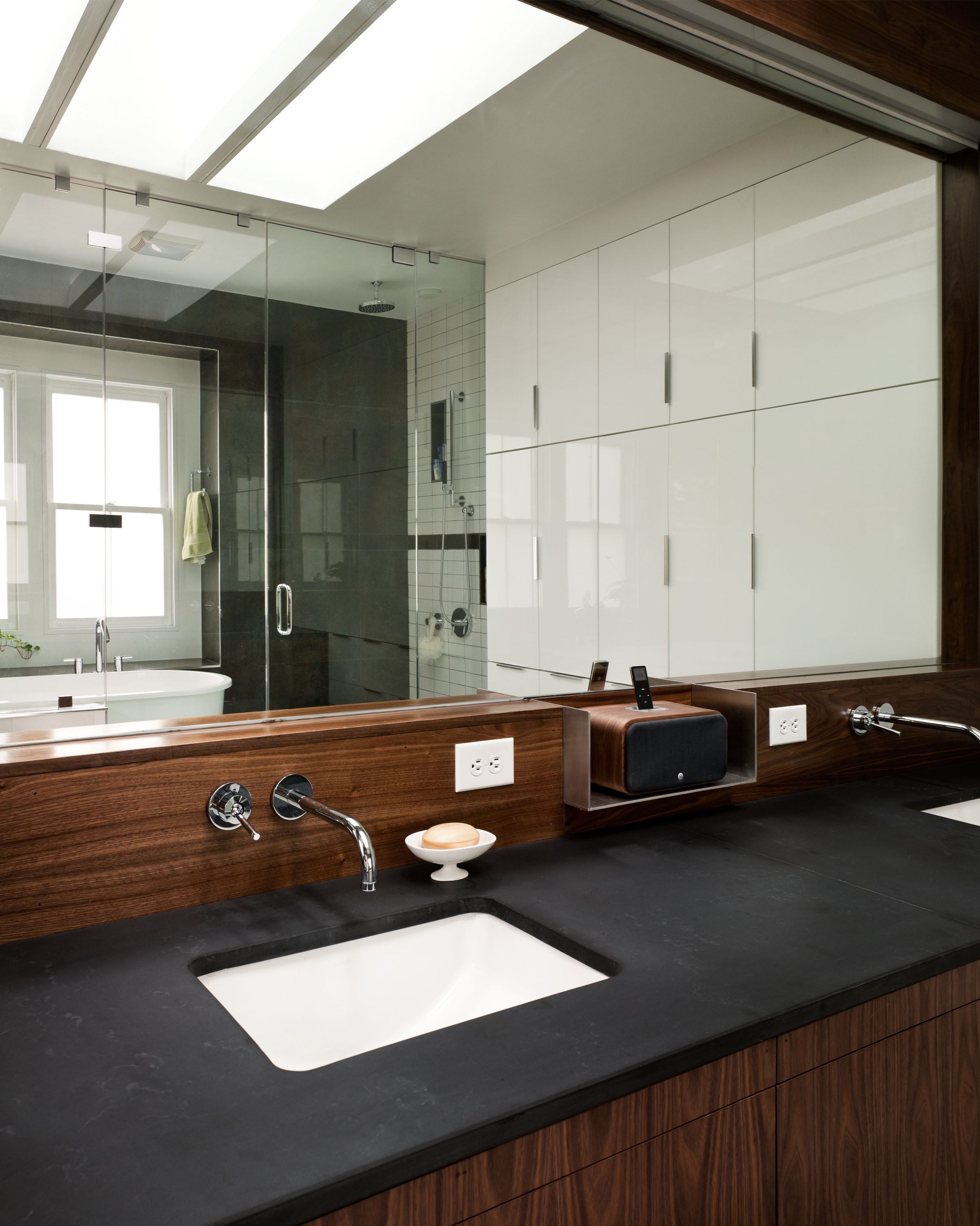 Wright Lane Master Bath Builder Magazine