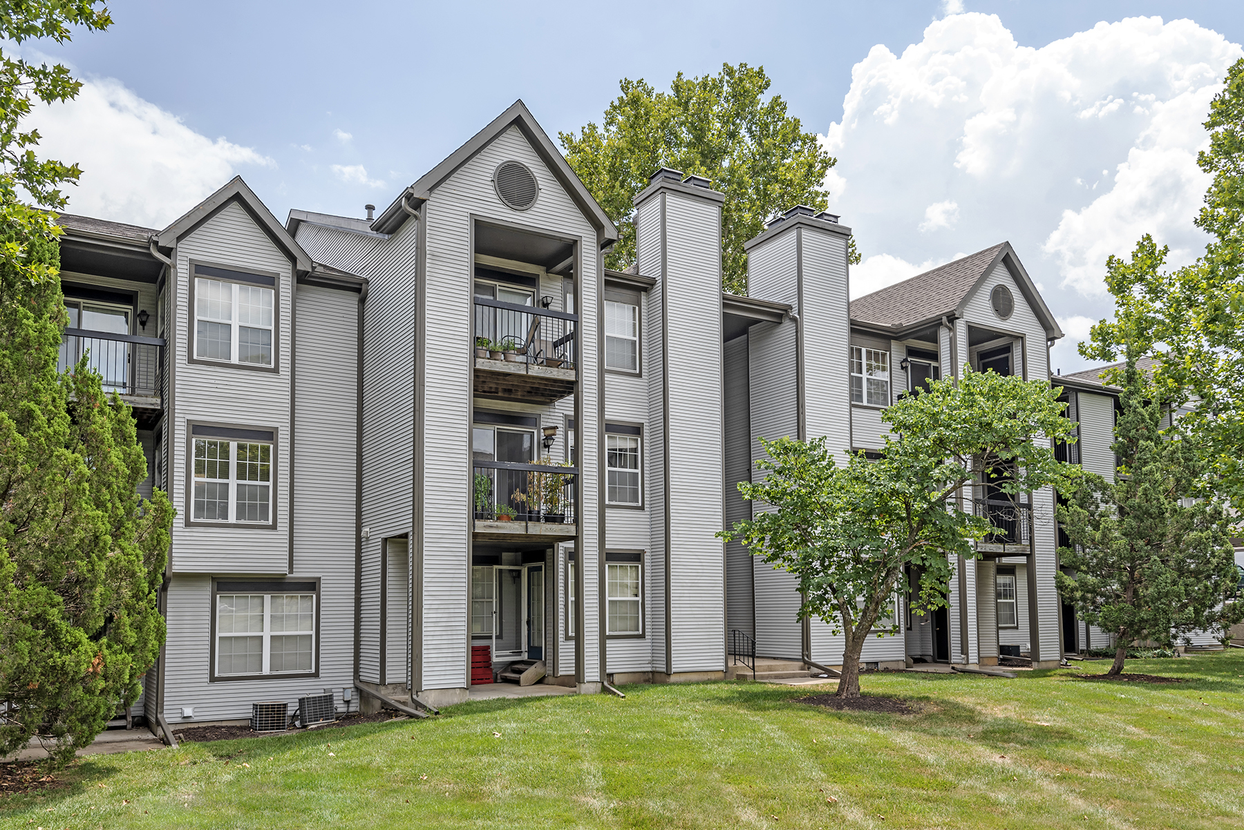 Harbor Group International Sells Kansas City Multifamily Community