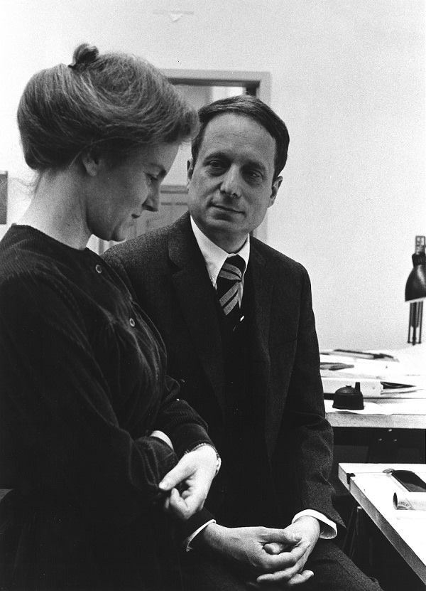 Denise Scott Brown and Robert Venturi.