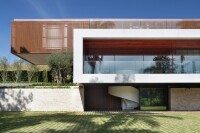 EP House