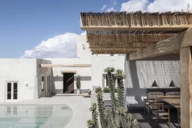 RESIDENCE IN MYKONOS I