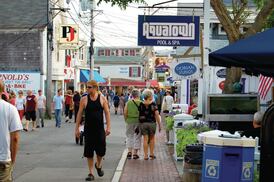 Pool Retailers Want Consumers to Shop Small