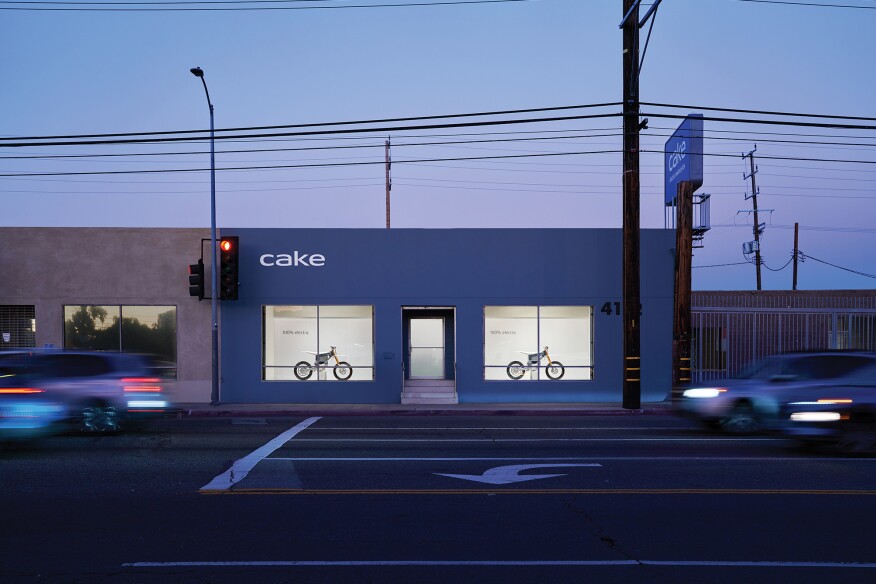 Located in Venice, Calif., the U.S. flagship showroom for Cake, a Swedish electric motorcycle manufacturer, is subdivided “through the use of reflection: glossy tile walls, frameless glass storefronts, white-painted brick, and a custom-colored epoxy floor coating,” according to a project description.