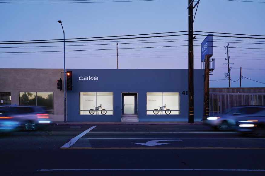  Located in Venice, Calif., the U.S. flagship showroom for Cake, a Swedish electric motorcycle manufacturer, is subdivided “through the use of reflection: glossy tile walls, frameless glass storefronts, white-painted brick, and a custom-colored epoxy floor coating,” according to a project description. 