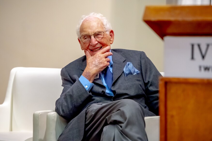 Daniel Levin