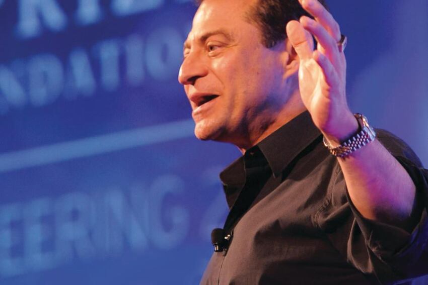 Futurist Urges Builders to Think Beyond Their Horizons