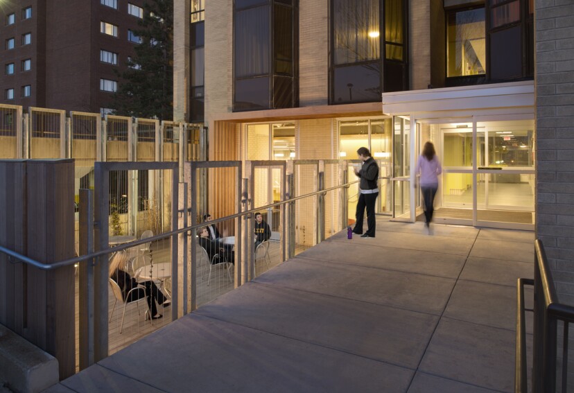 2014 Grand Winner: Gallaudet University Residence Halls