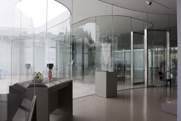 Two layers of floor-to-ceiling glazing help to define galleries and passageways while improving the building's thermal performance.