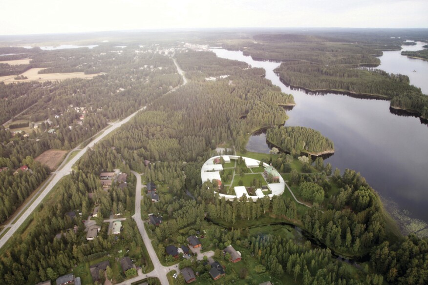 The firm submitted Gösta’s Ring, a series of single-story galleries wrapped by a glass-walled circulation corridor, to a 2011 competition to expand the Serlachius Museum in Mäntäa, Finland.
