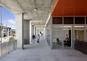 Colloquy spaces distributed throughout the building act as a social glue, encouraging students to gather, socialize, relax, and study in a series of informal, comfortable lounges. 