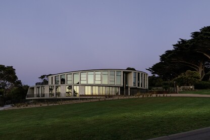Tidal Arc House