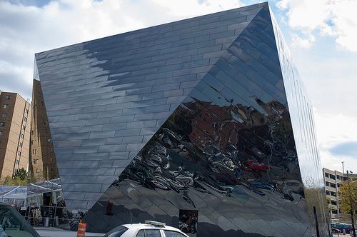 Photo of MOCA Cleveland used with permission under a Creative Commons license with Flickr user Mmm…Bacon!