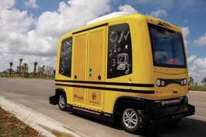 An autonomous school bus on its route at Babcock Ranch 