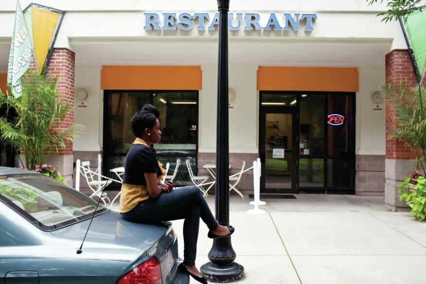 Fiskie's Cafe in the commercial strip at Harbor Point has outdoor seating for patrons.