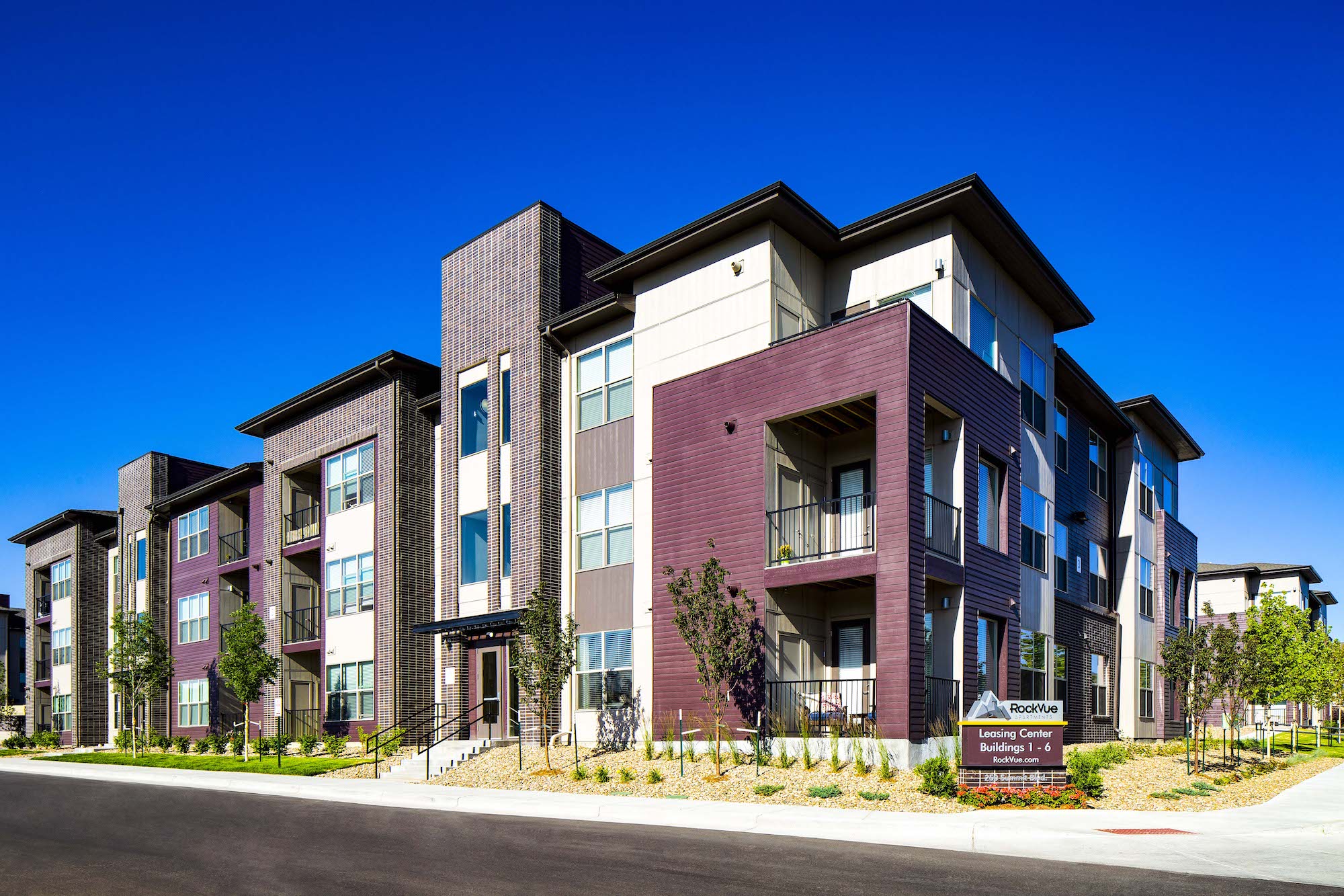 Kennedy Wilson Acquires Three Multifamily Communities in the West