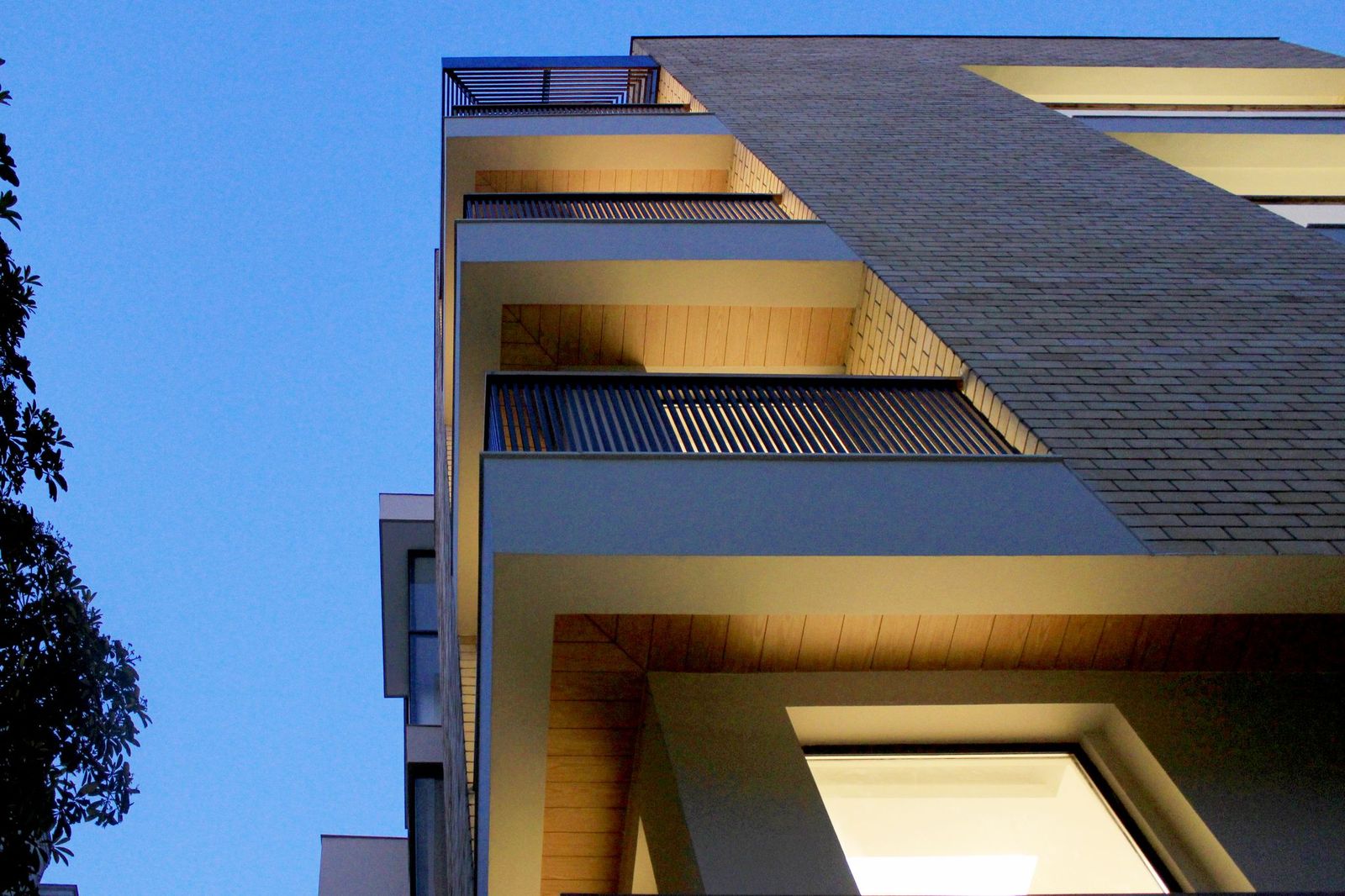 Yellow Brick House Ideas