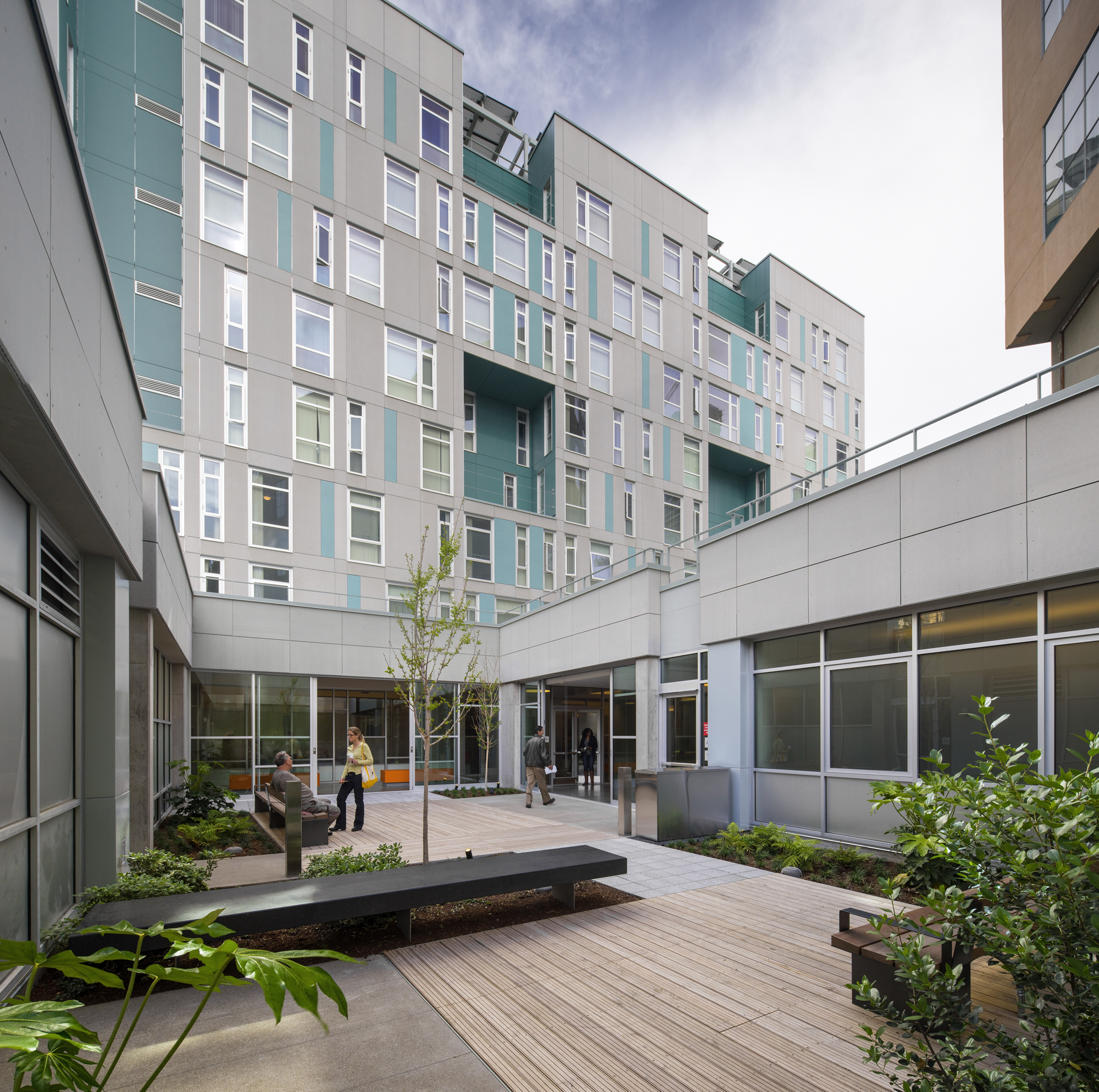 Stunning Green Apartment Rentals In San Francisco image